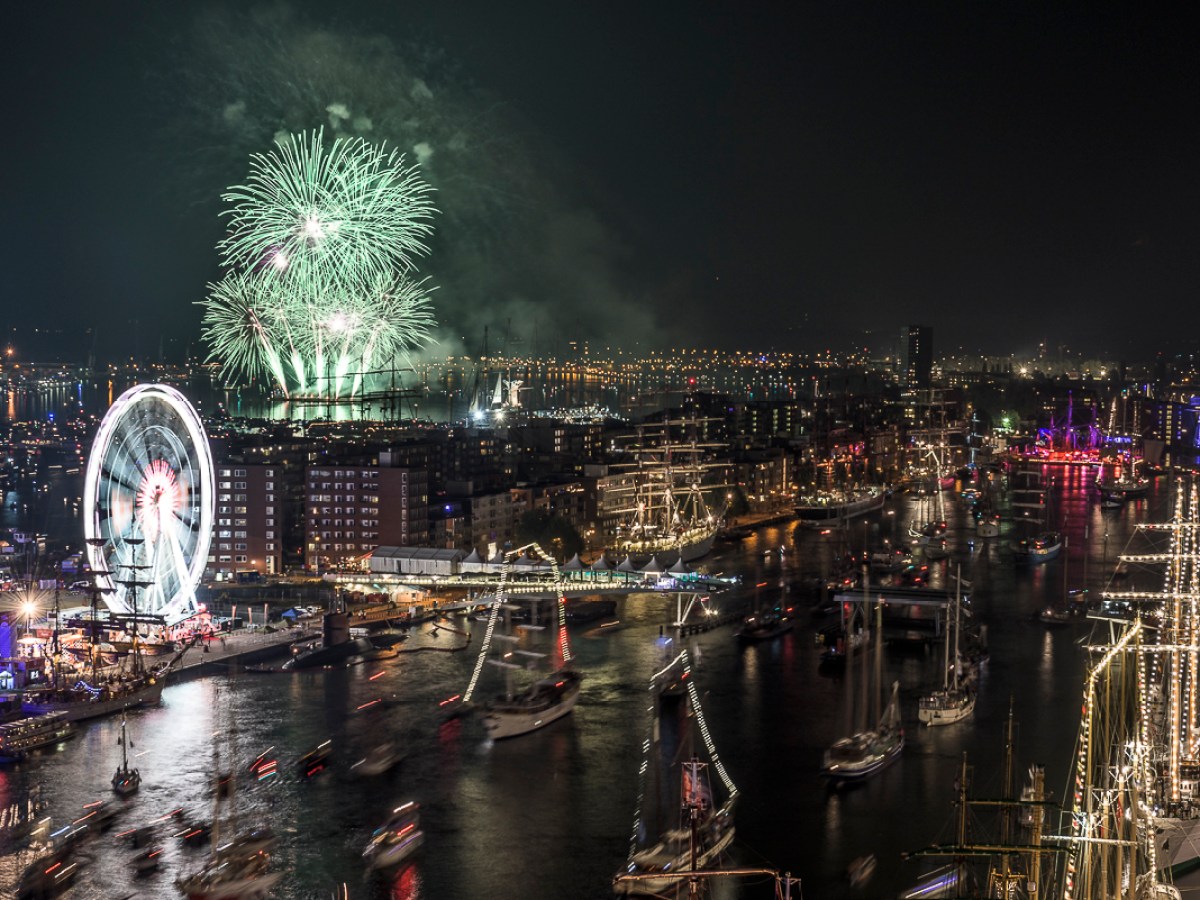 a boat docked at night