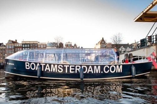 a small boat in a body of water